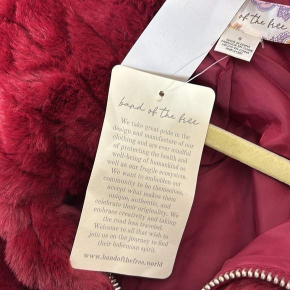 Band Of The Free Val Faux Fur Chevron collard Rhubarb red Jacket coat Small - Picture 8 of 11